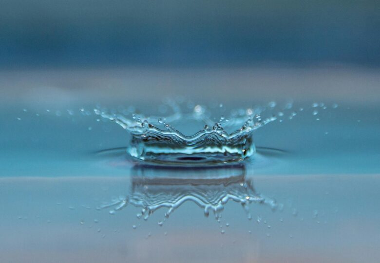 water droplet in shallow photo