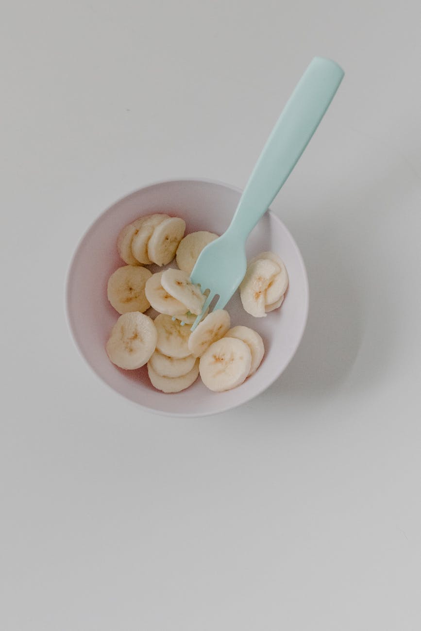 a bowl of sliced banana